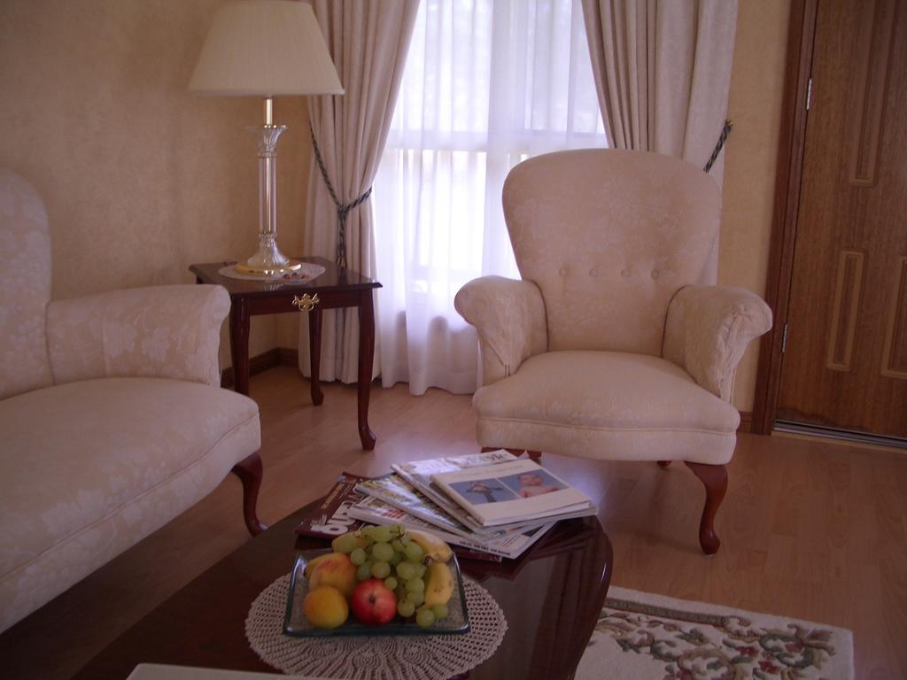 Carolynnes Cottages Наракоорт Номер фото